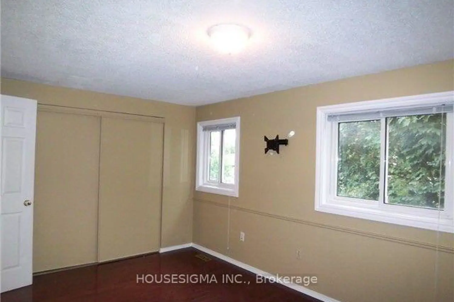 90 Miley Drive photo 3