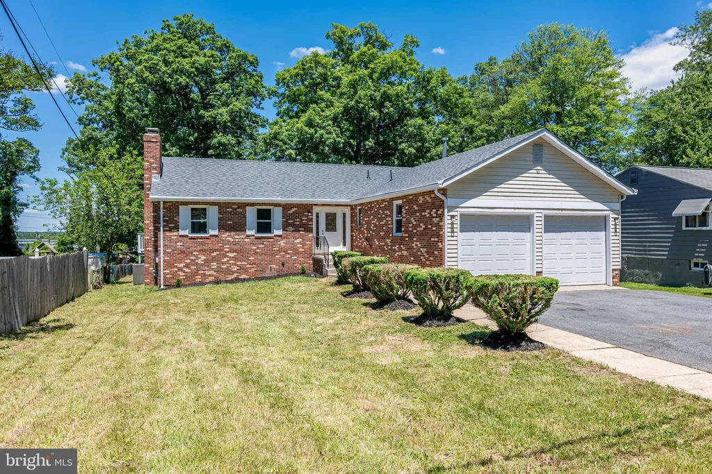 8822 Saunders Lane, Lanham, MD 20706 photo 3