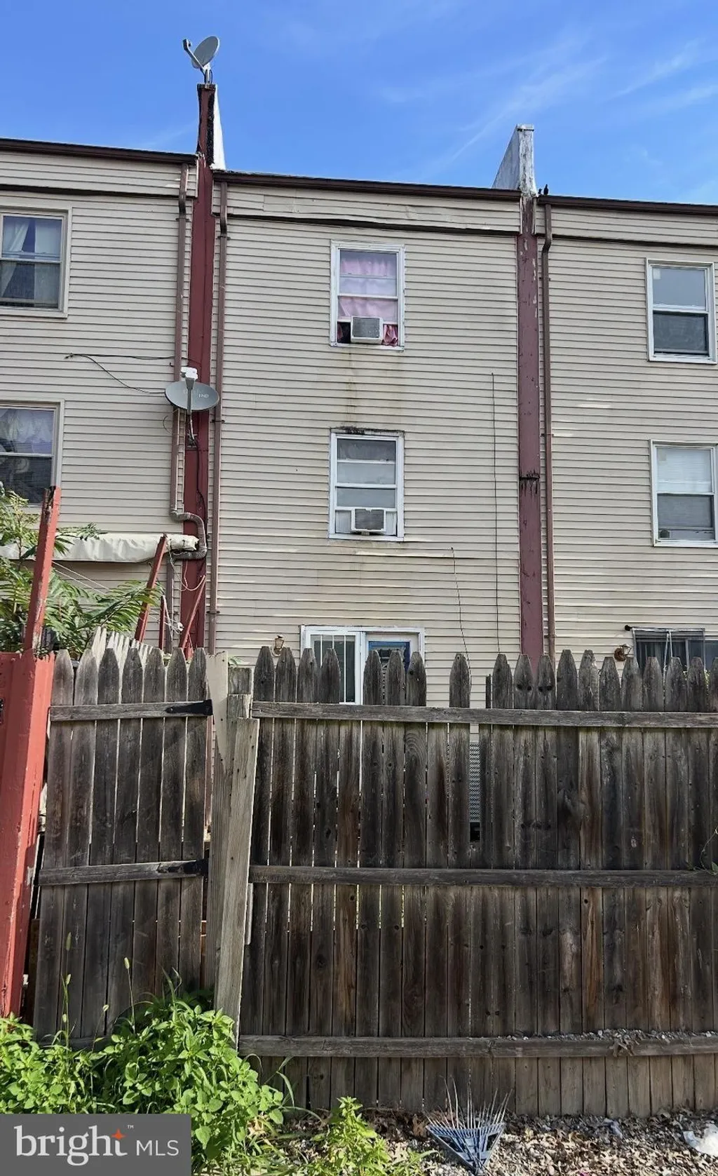 1063 W Lexington Street, Baltimore, MD 21223