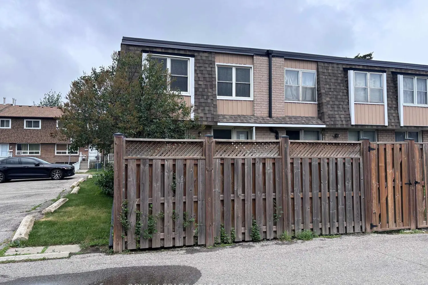 153 Limeridge Road 4 photo 4