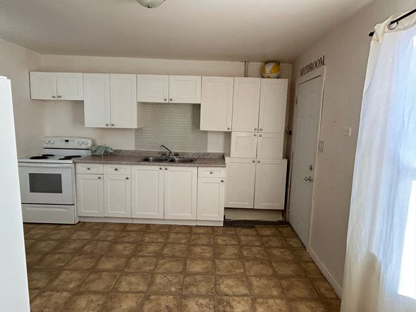 1307 14th St W, Prince Albert, SK, S6V 3N1