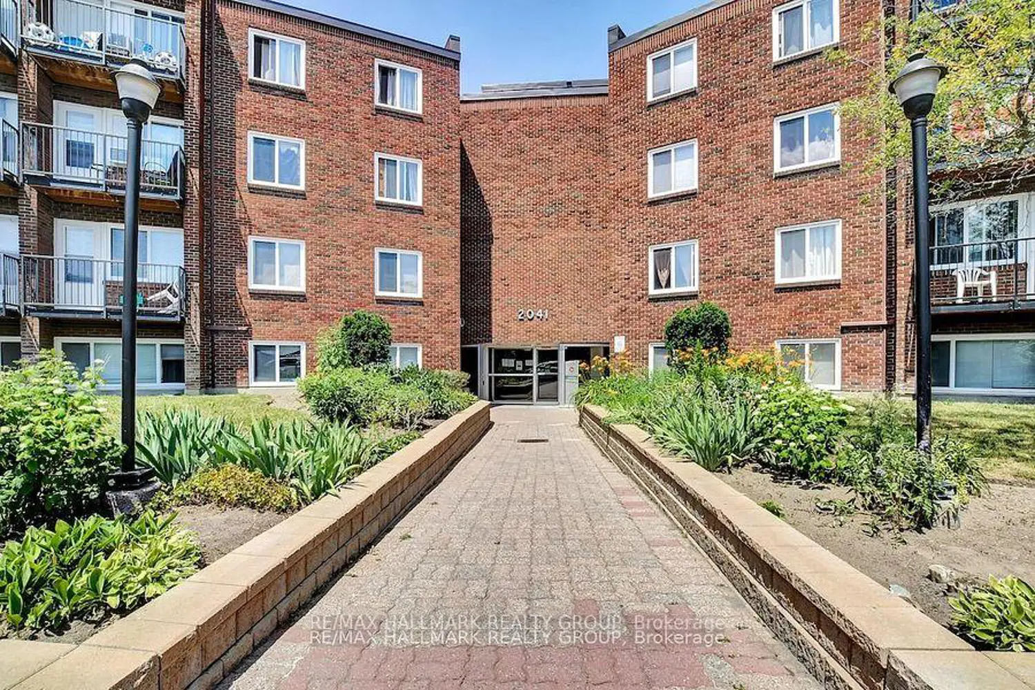 2041 Arrowsmith Drive 401C