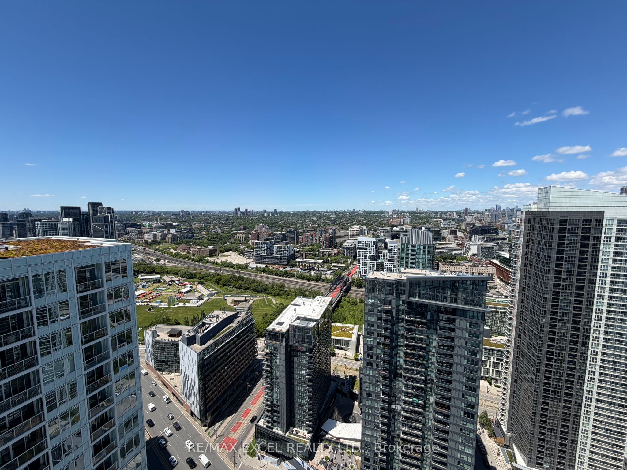 4606-17 Bathurst Street, Toronto, ON, M5V 0N1