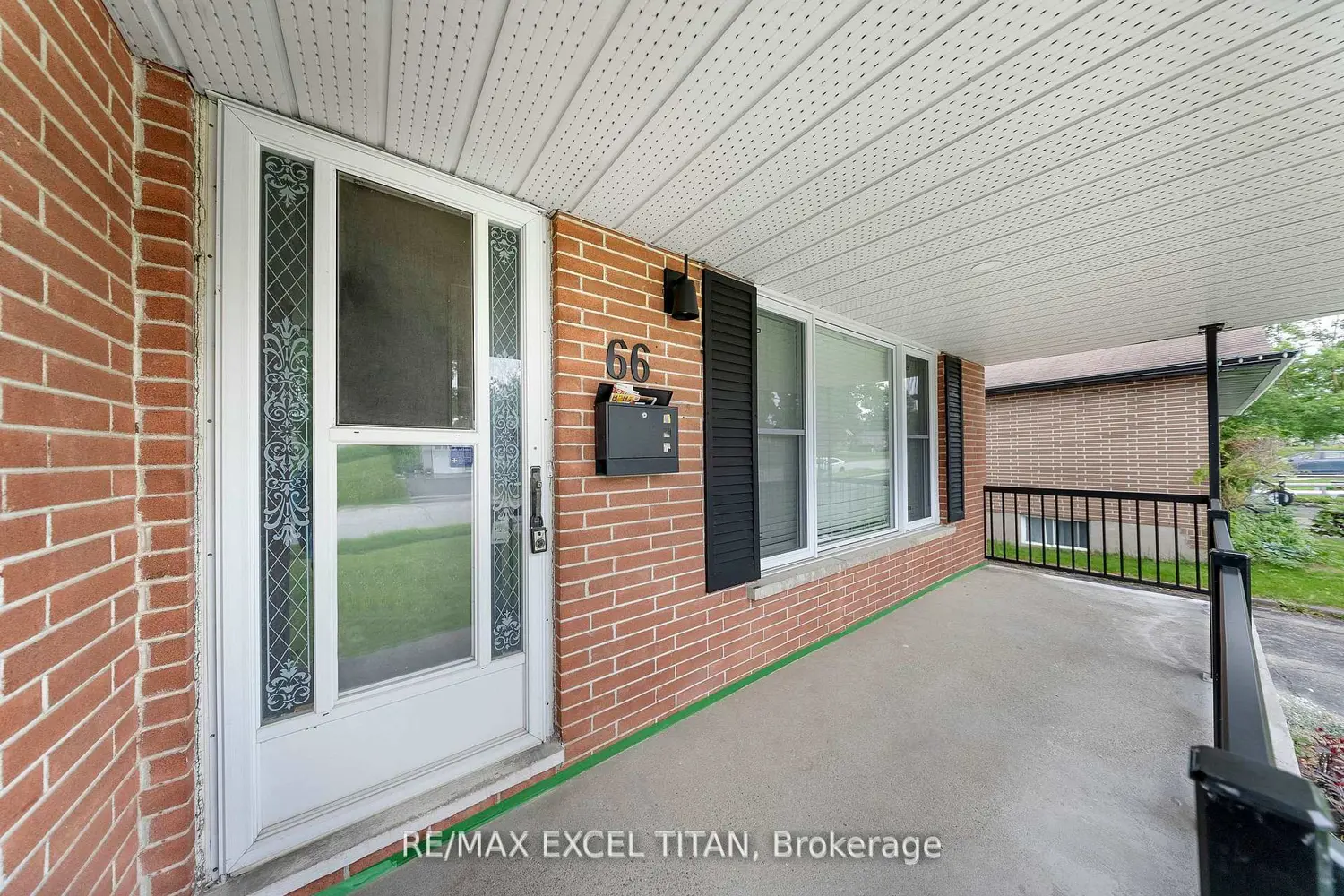 66 Marion Crescent photo 2
