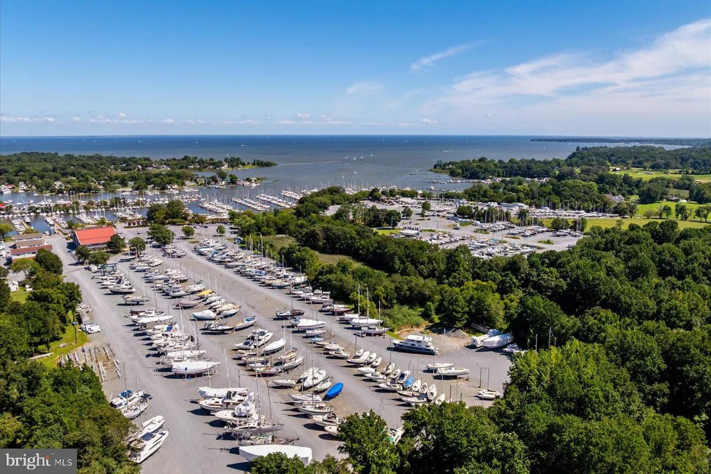 6091 Franklin Gibson Road, Tracys Landing, MD 20779