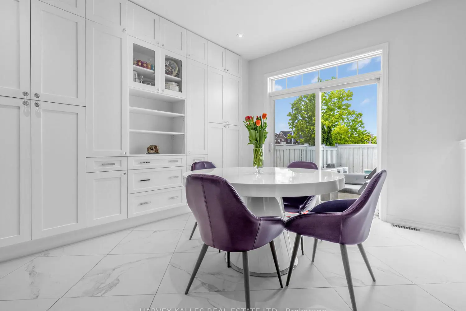28 Southvale Drive photo 5