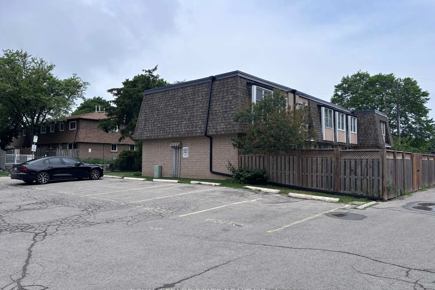 153 Limeridge Road 4 photo 3