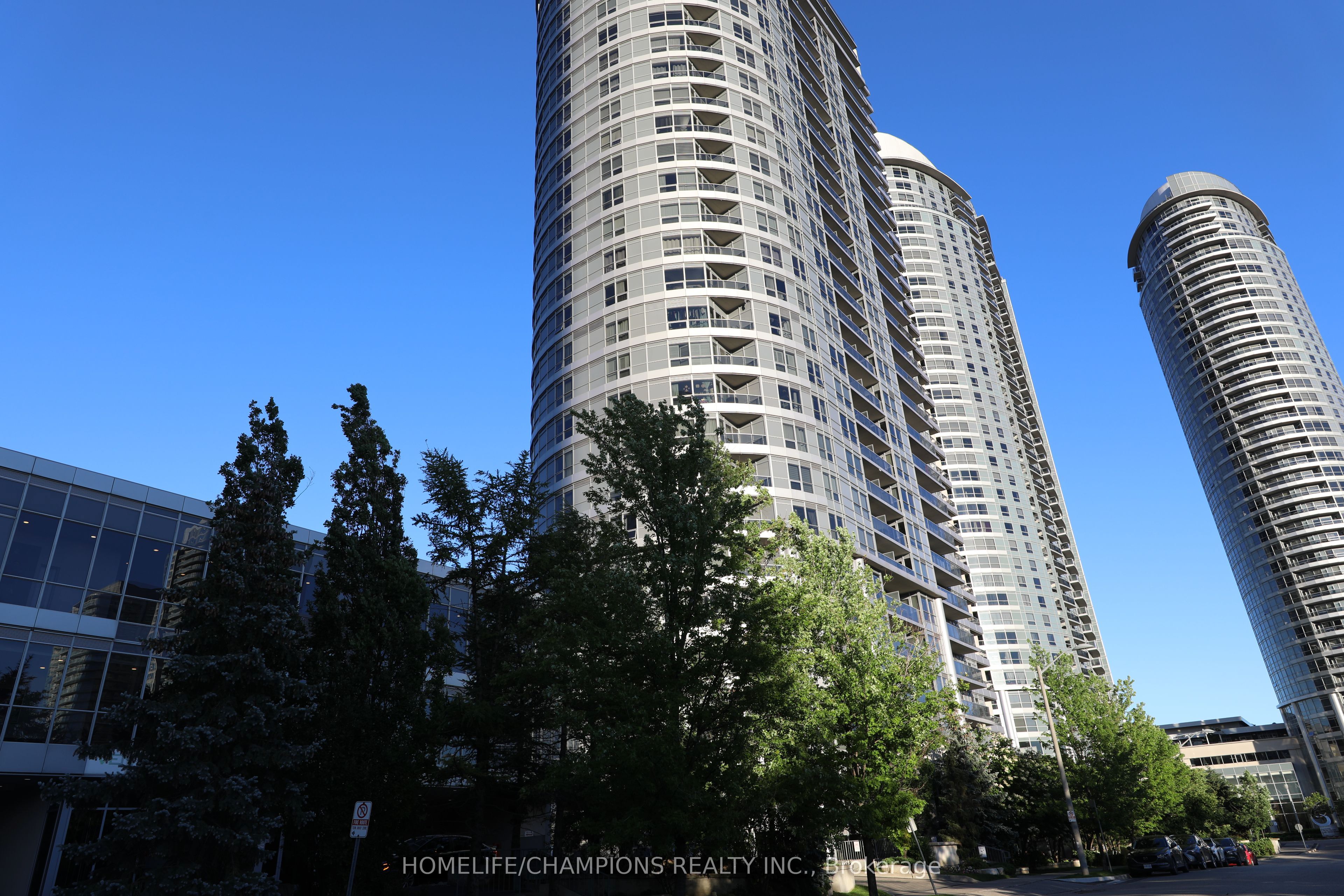403-151 Village Green Square, Toronto, ON, M1S 0K5