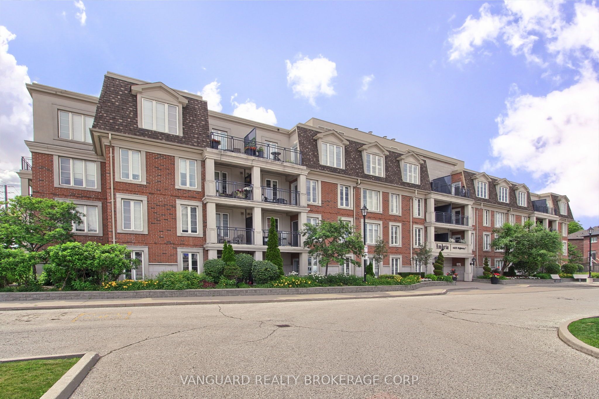 U310-4620 Highway 7 Drive, Vaughan, ON, L4L 0B3