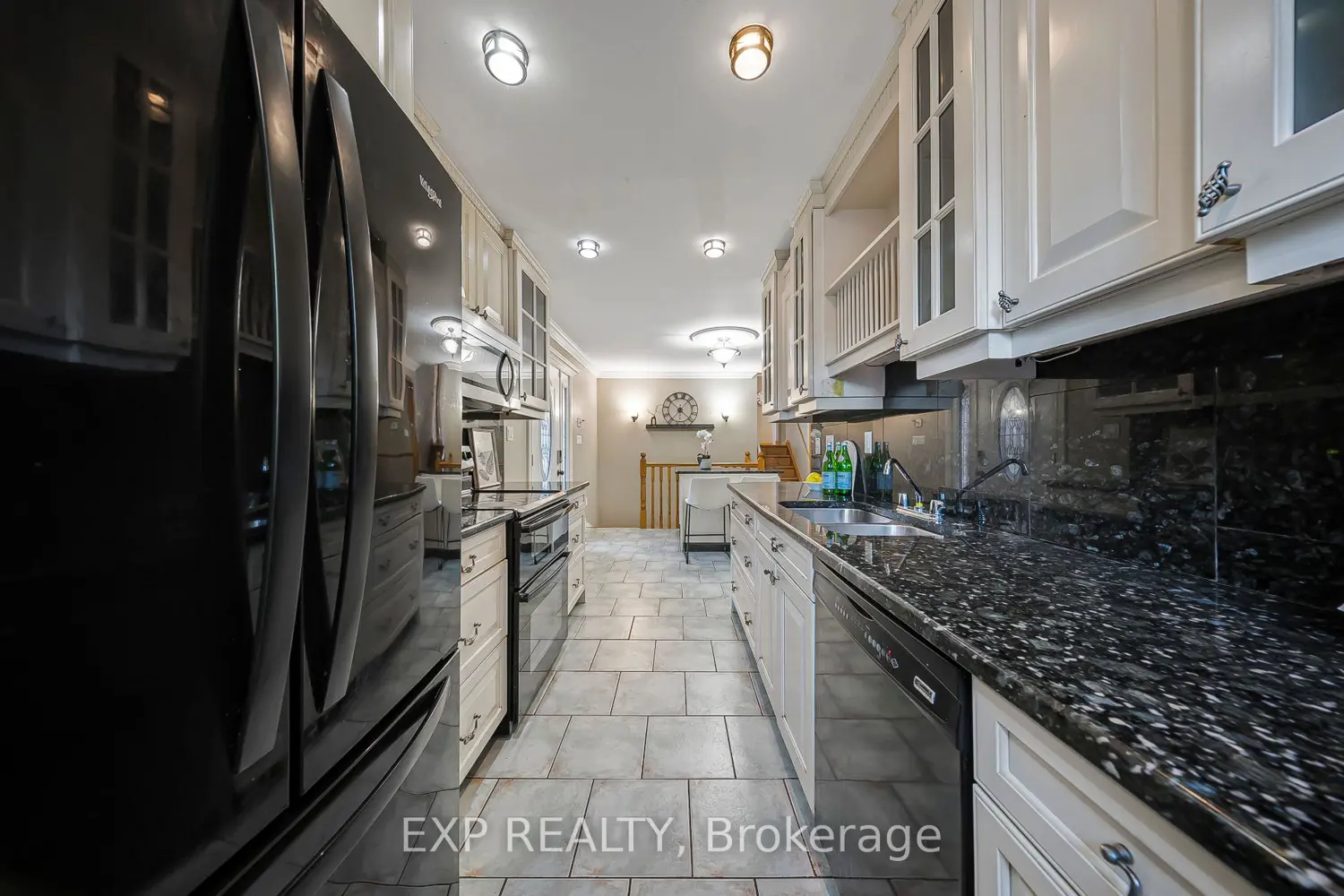 124 Dunsmere Drive photo 5