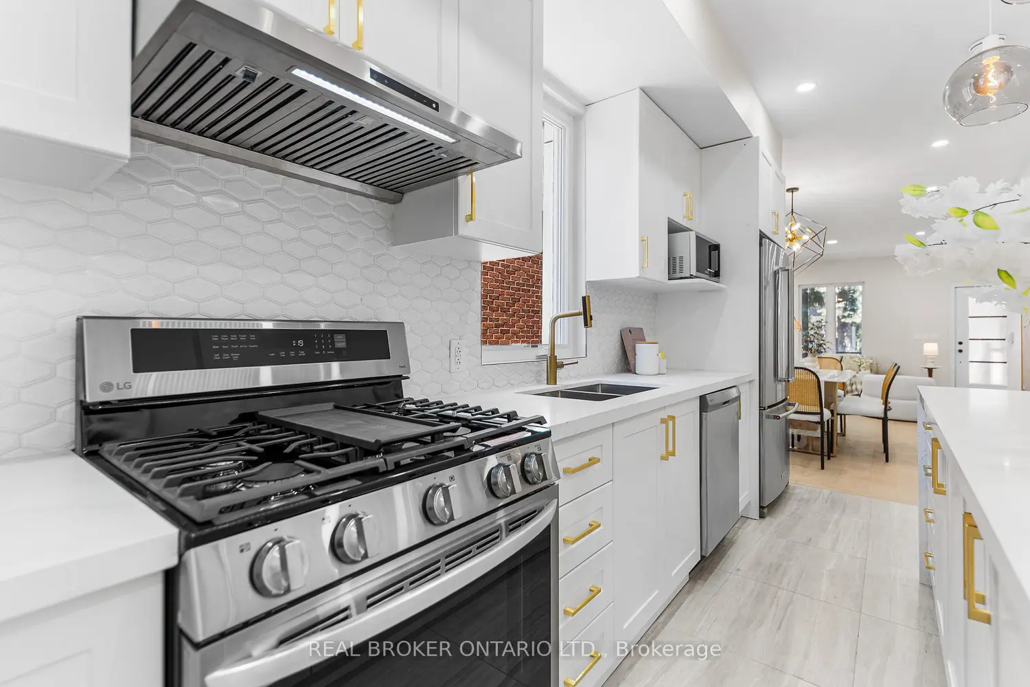 806 Gladstone Avenue photo 5