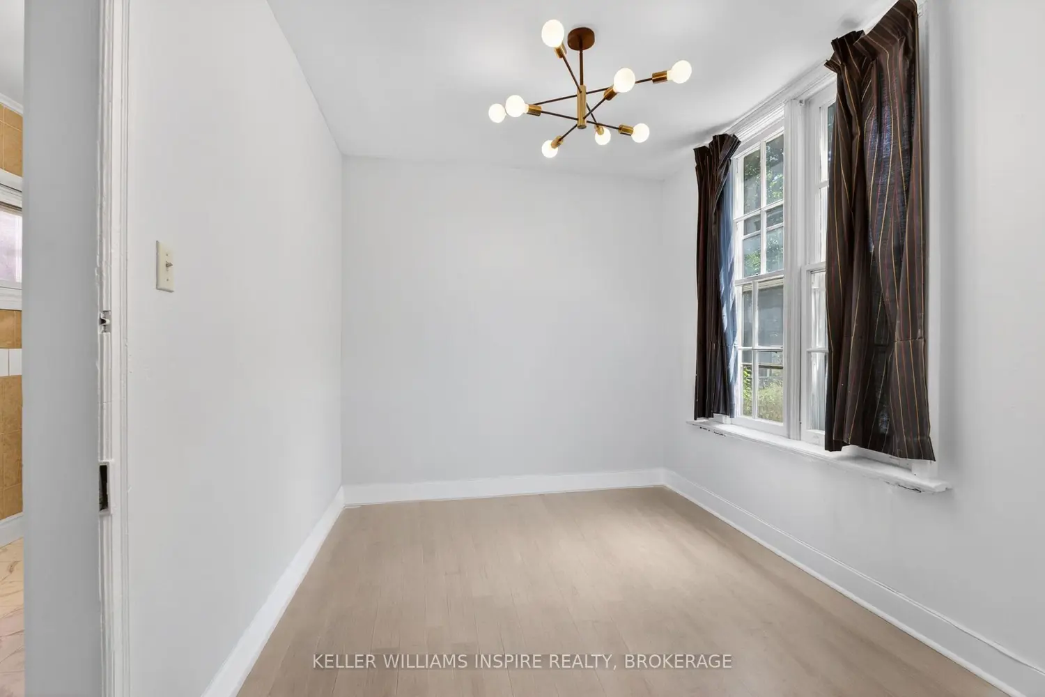 512 Johnson Street photo 4