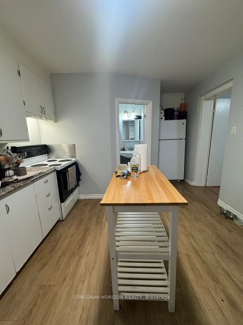 54 Walter Street, Kitchener, ON, N2G 1S1 photo 2