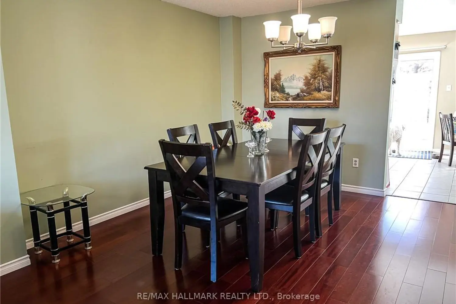 108 Broughton Avenue photo 4