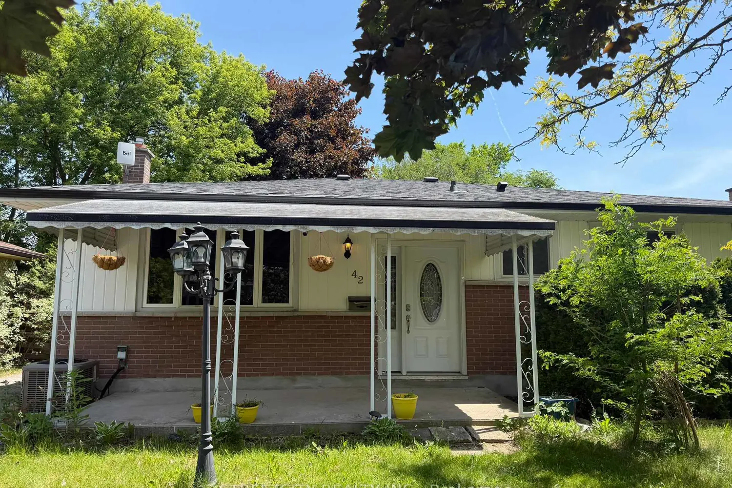 42 Oneida Road photo 2
