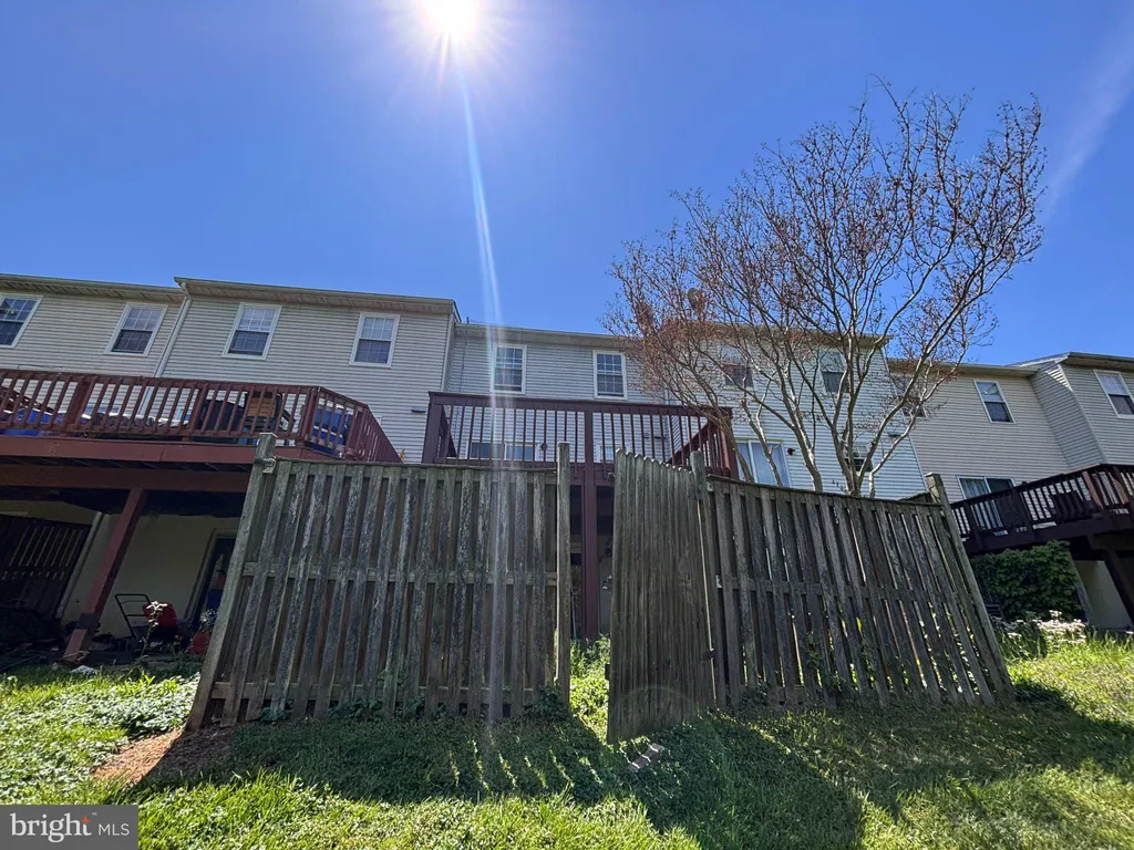 1207 Knoll Mist Lane, Gaithersburg, MD 20879