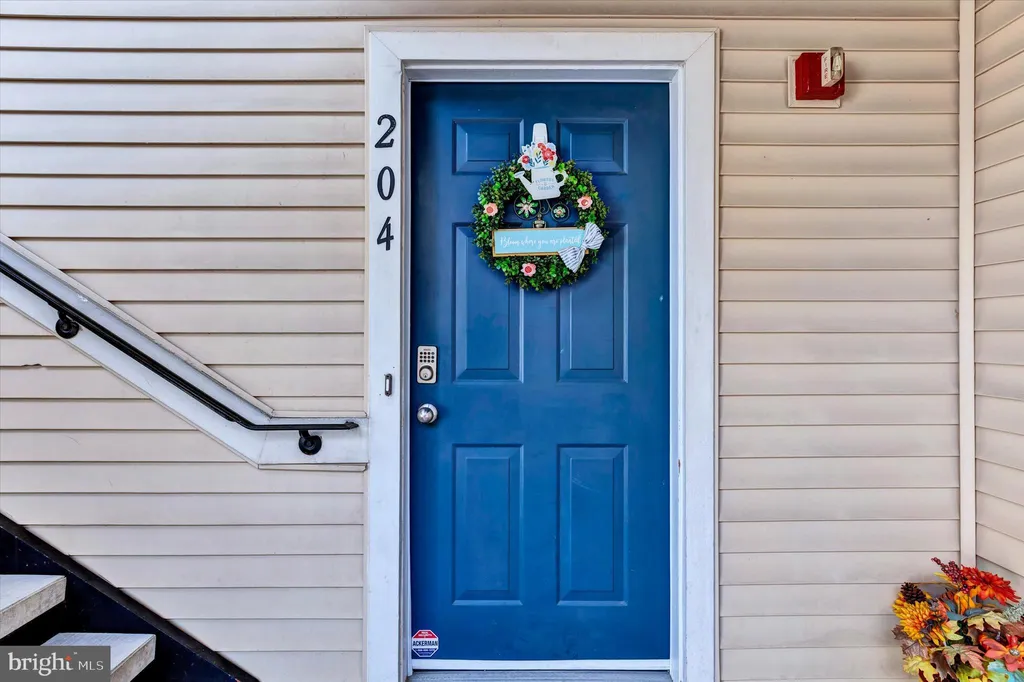5002 Hollington Drive Unit 204, Owings Mills, MD 21117