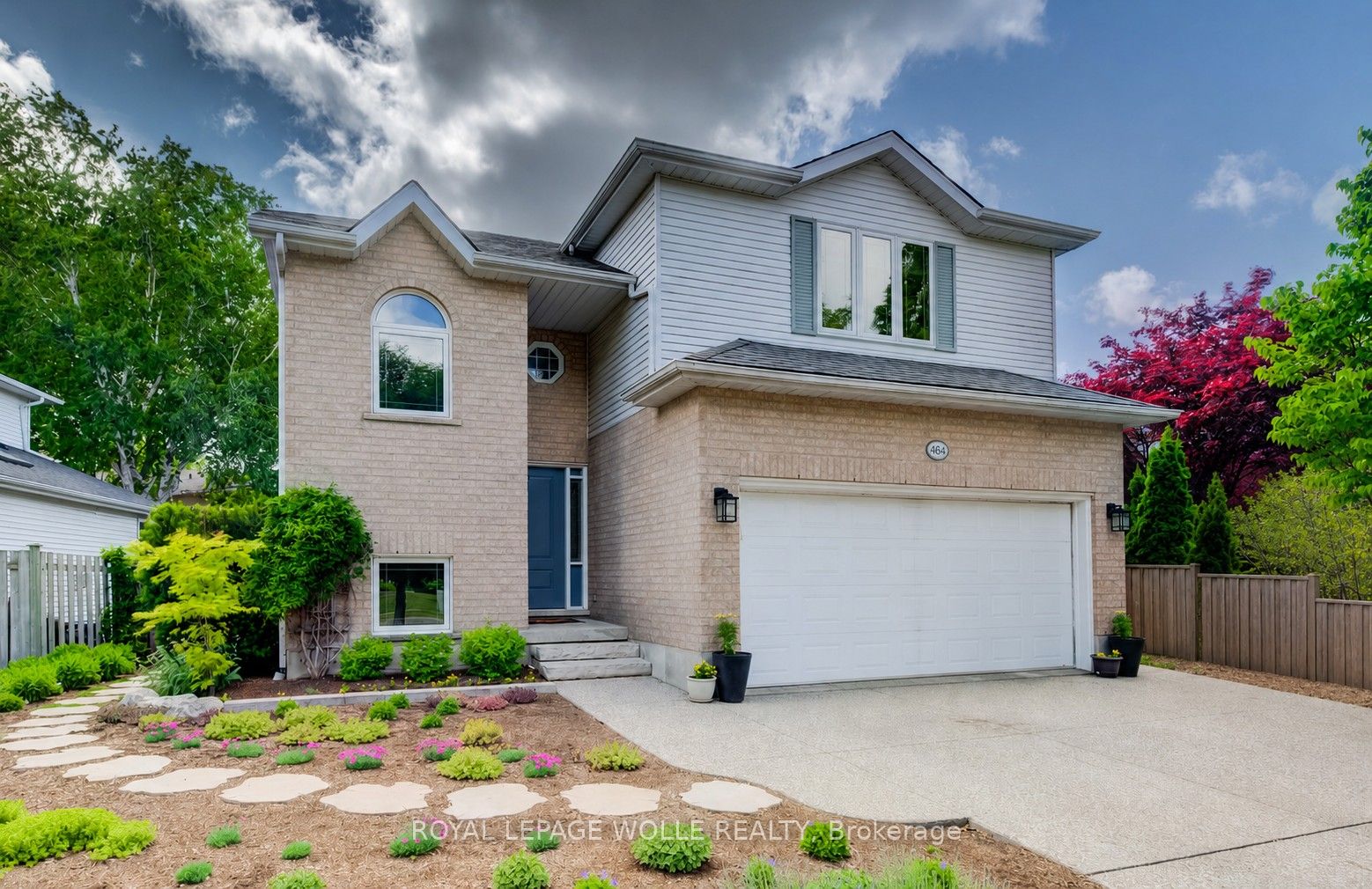 464 Northlake Drive, Waterloo, ON, N2V 2A4 photo 2