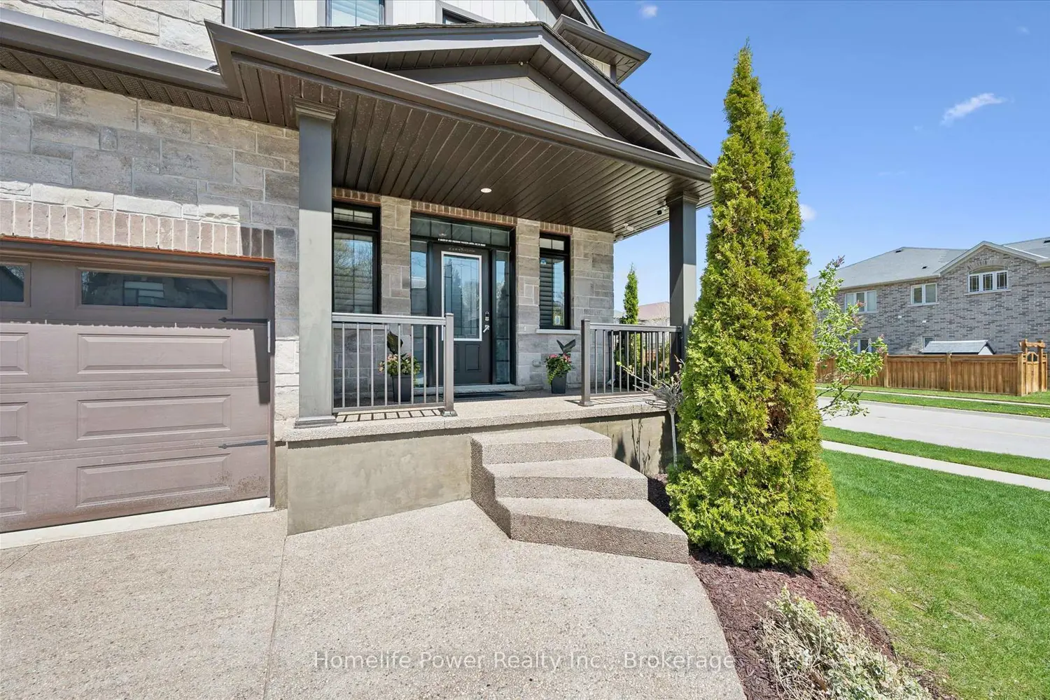 72 Elmbank Trail photo 3