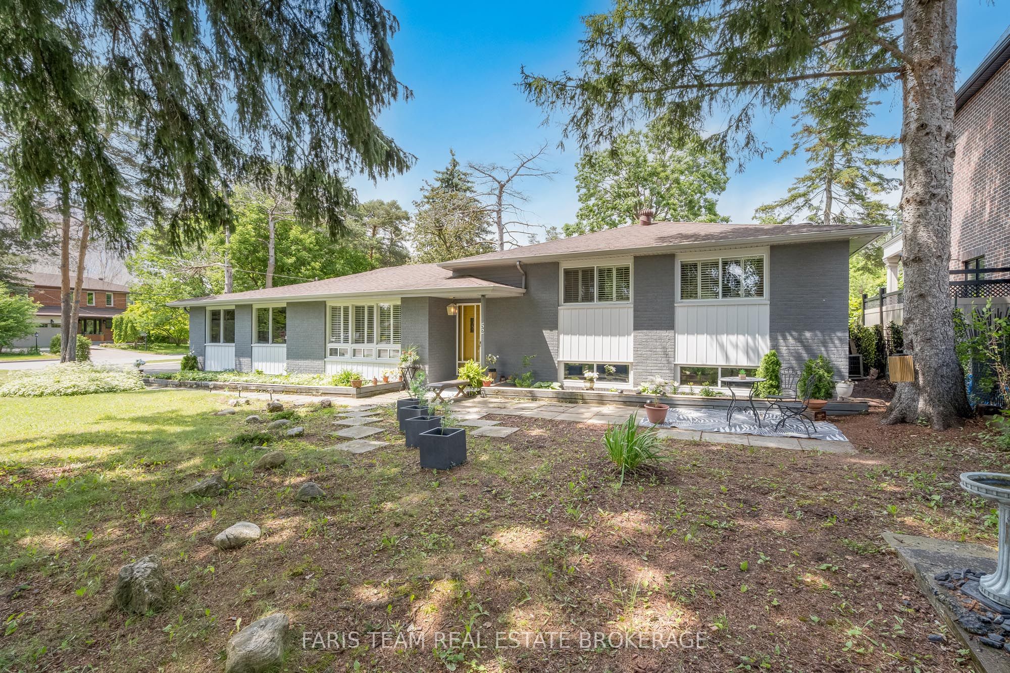 52 May Avenue, Richmond Hill, ON, L4C 3S6