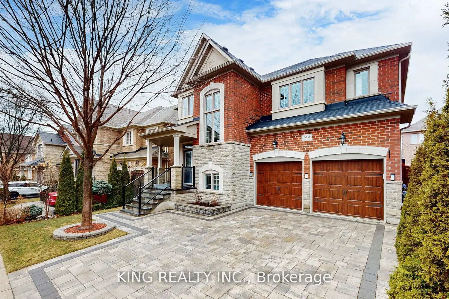 939 Goring Circle photo 2