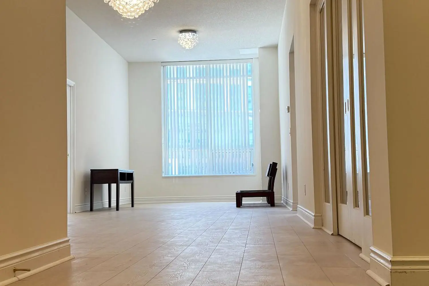 11211 Yonge Street 283 photo 2