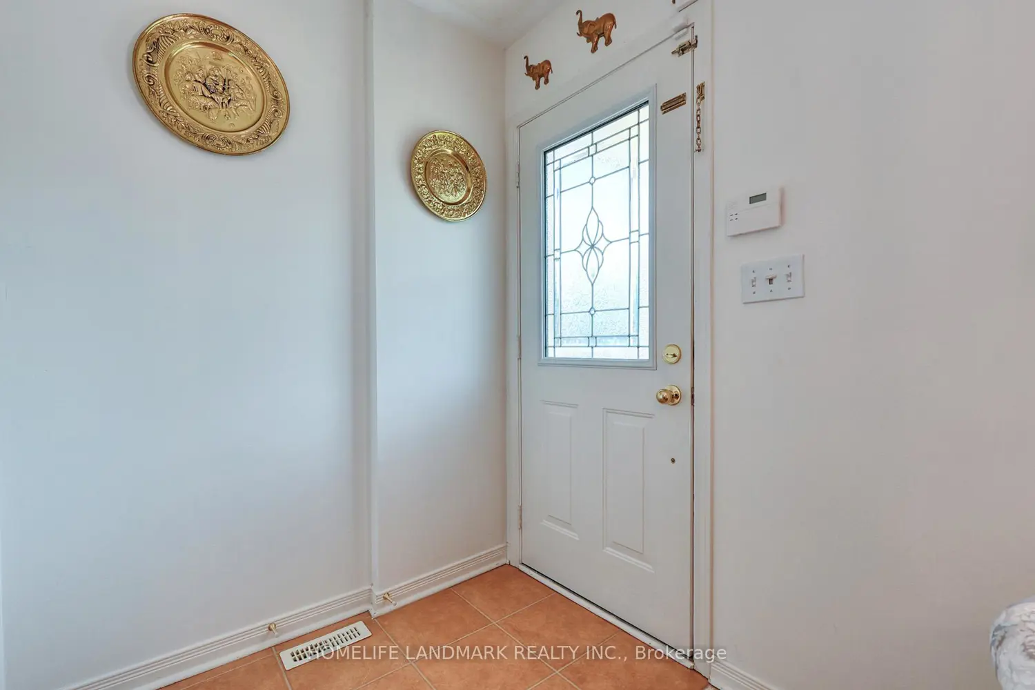 33 Fairway Court