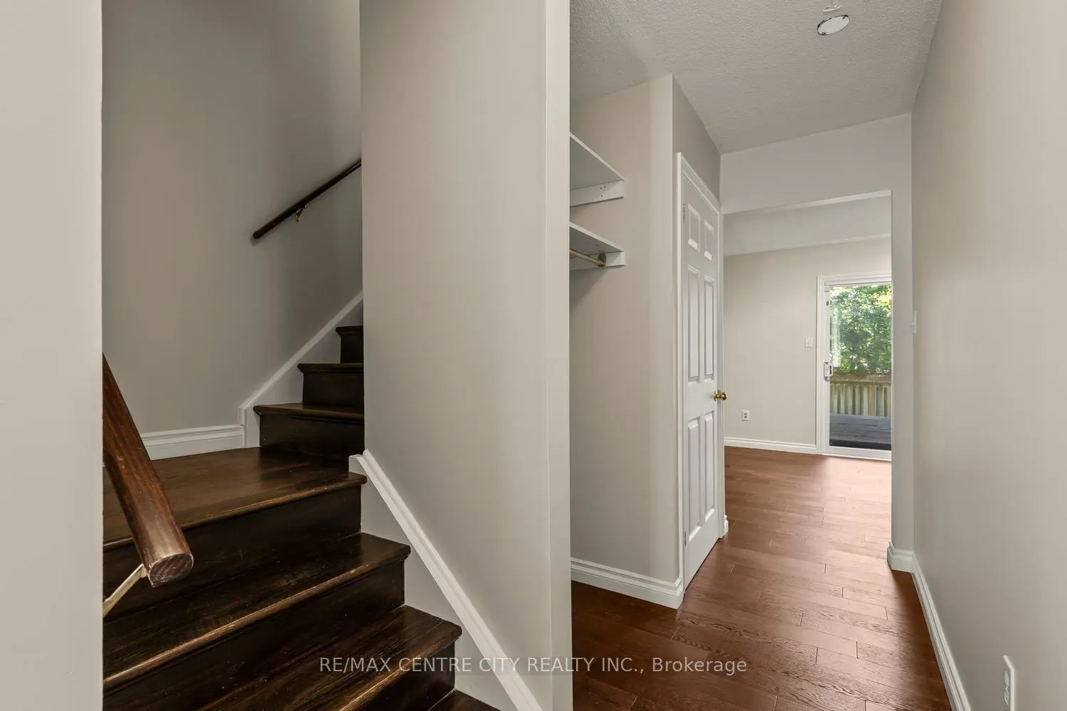 9 Ailsa Place 42 photo 3