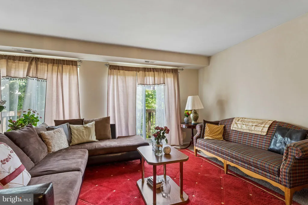 2410 Sun Valley Circle Unit 6-E, Silver Spring, MD 20906 photo 4