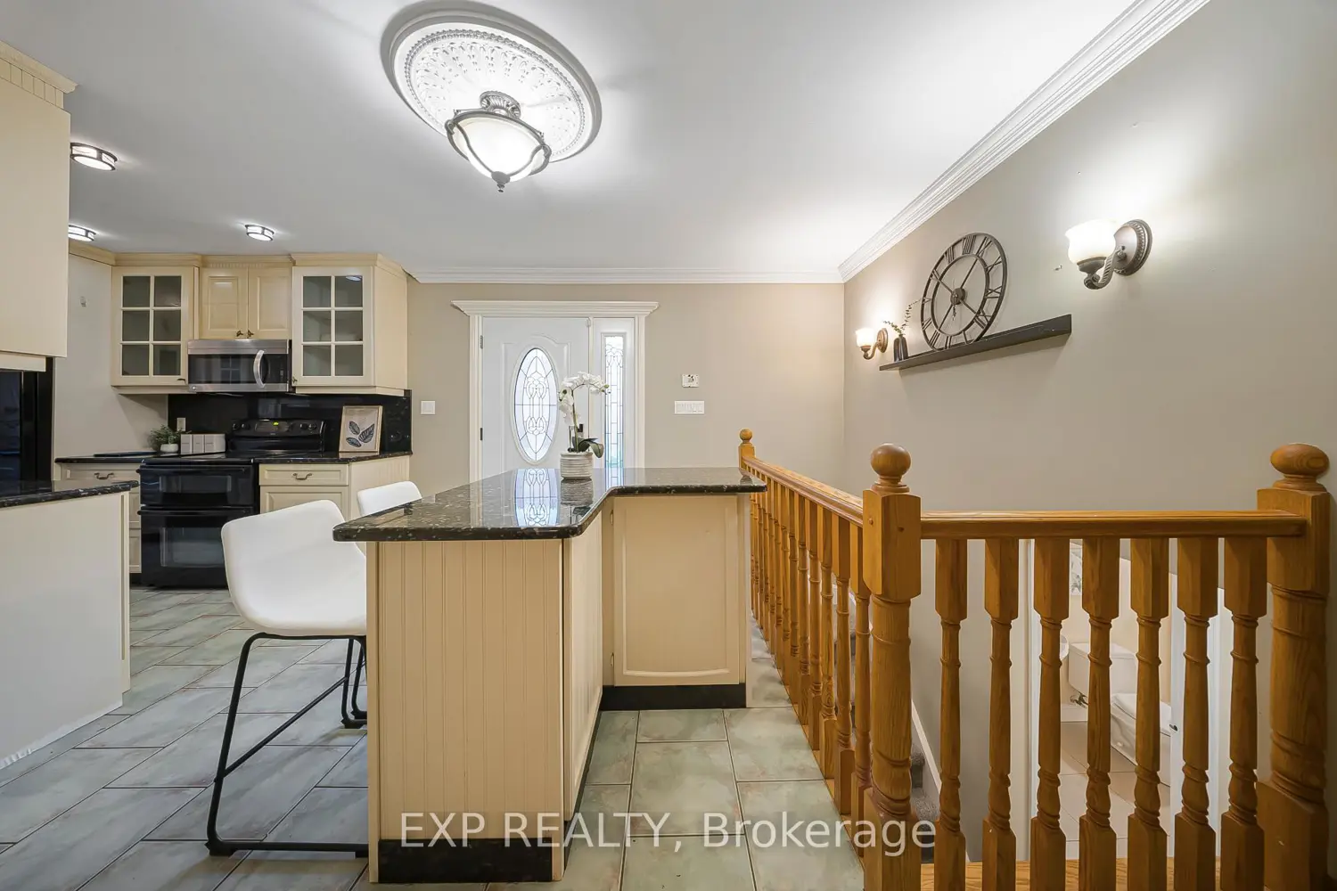 124 Dunsmere Drive photo 4