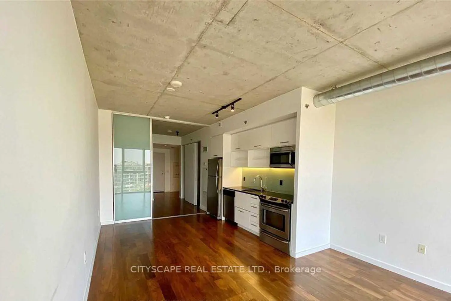 32 Trolley Crescent 1223 photo 3