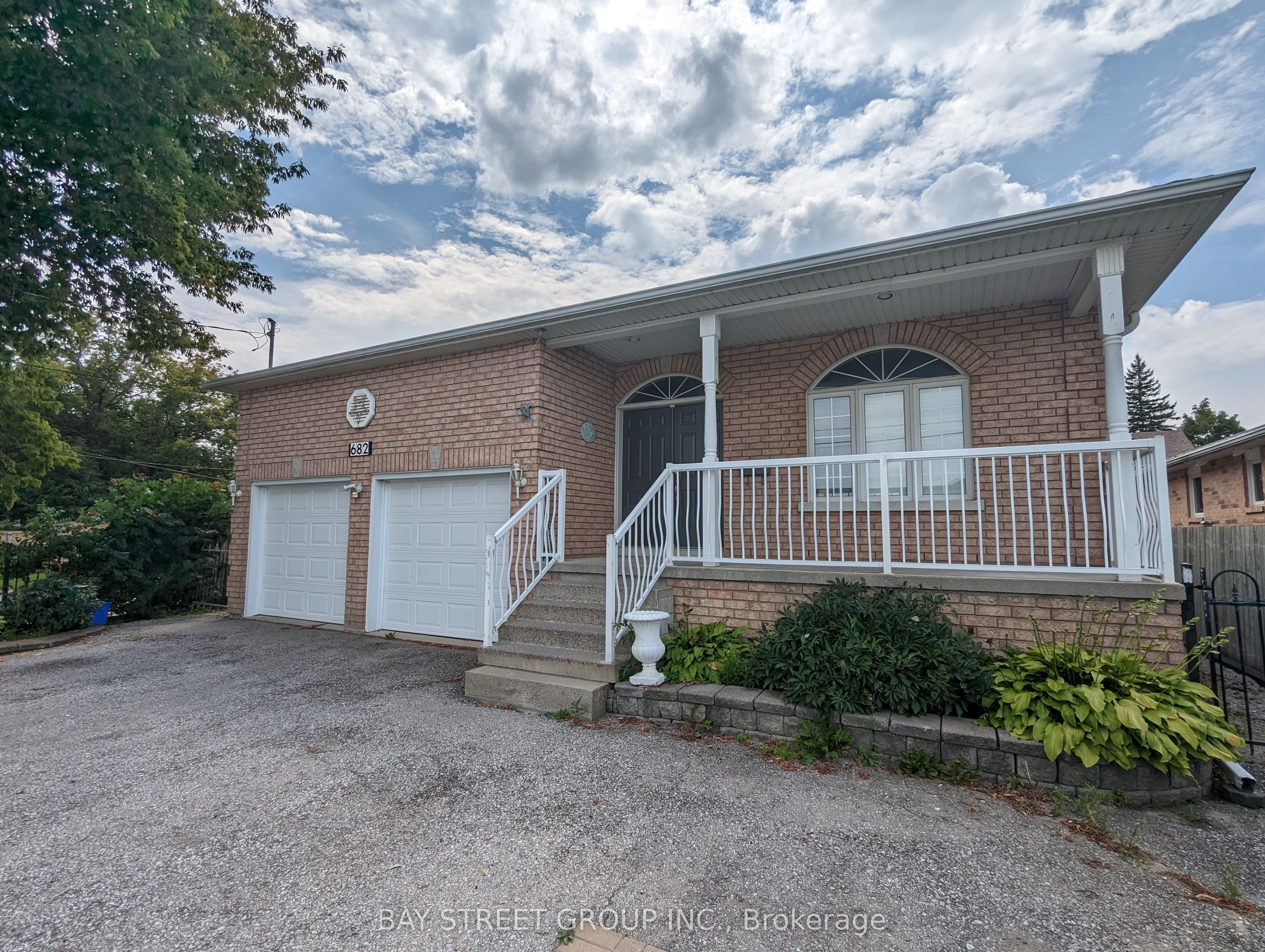 Lower-682 The Queensway Road S, Georgina, ON, L4P 2G8