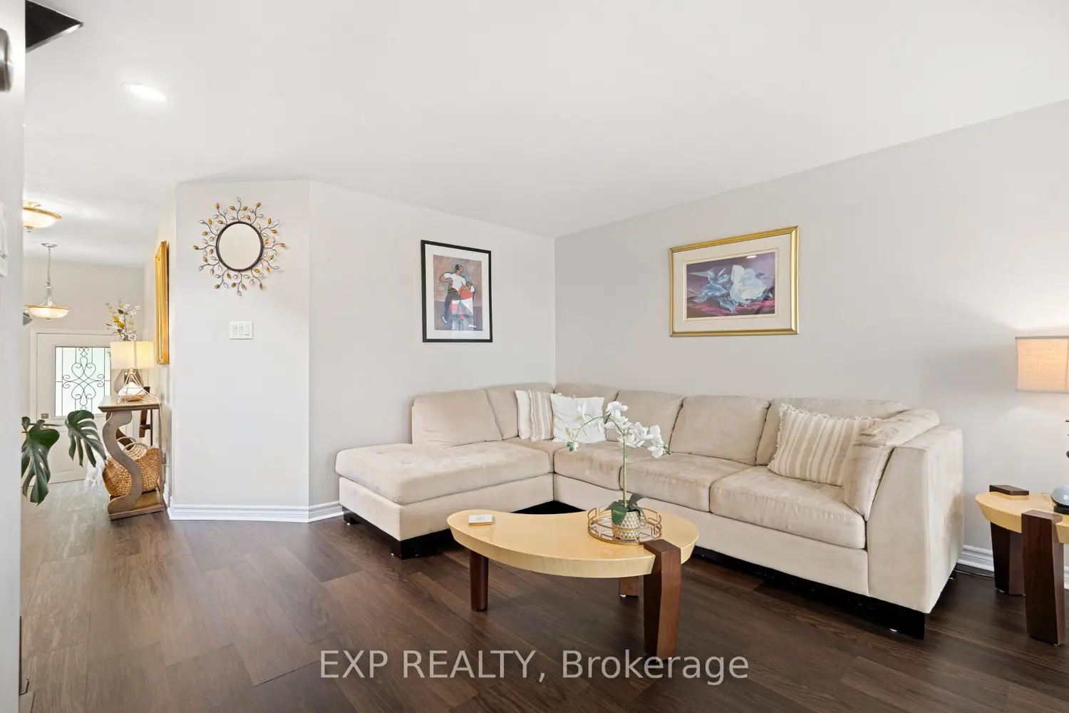 1064 Candlewood Street photo 3