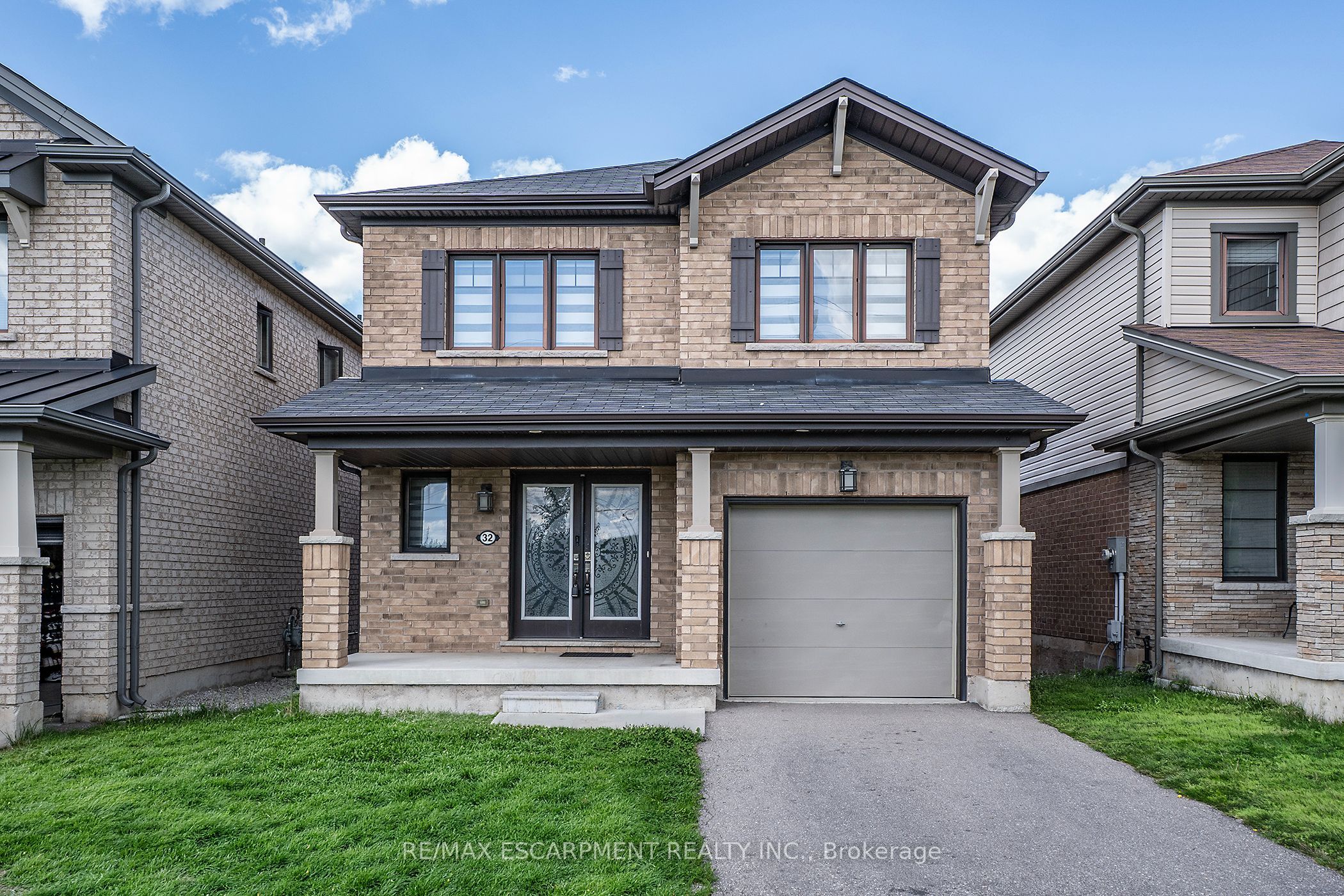 32 Hedges Crescent, Hamilton, ON, L8J 1X5