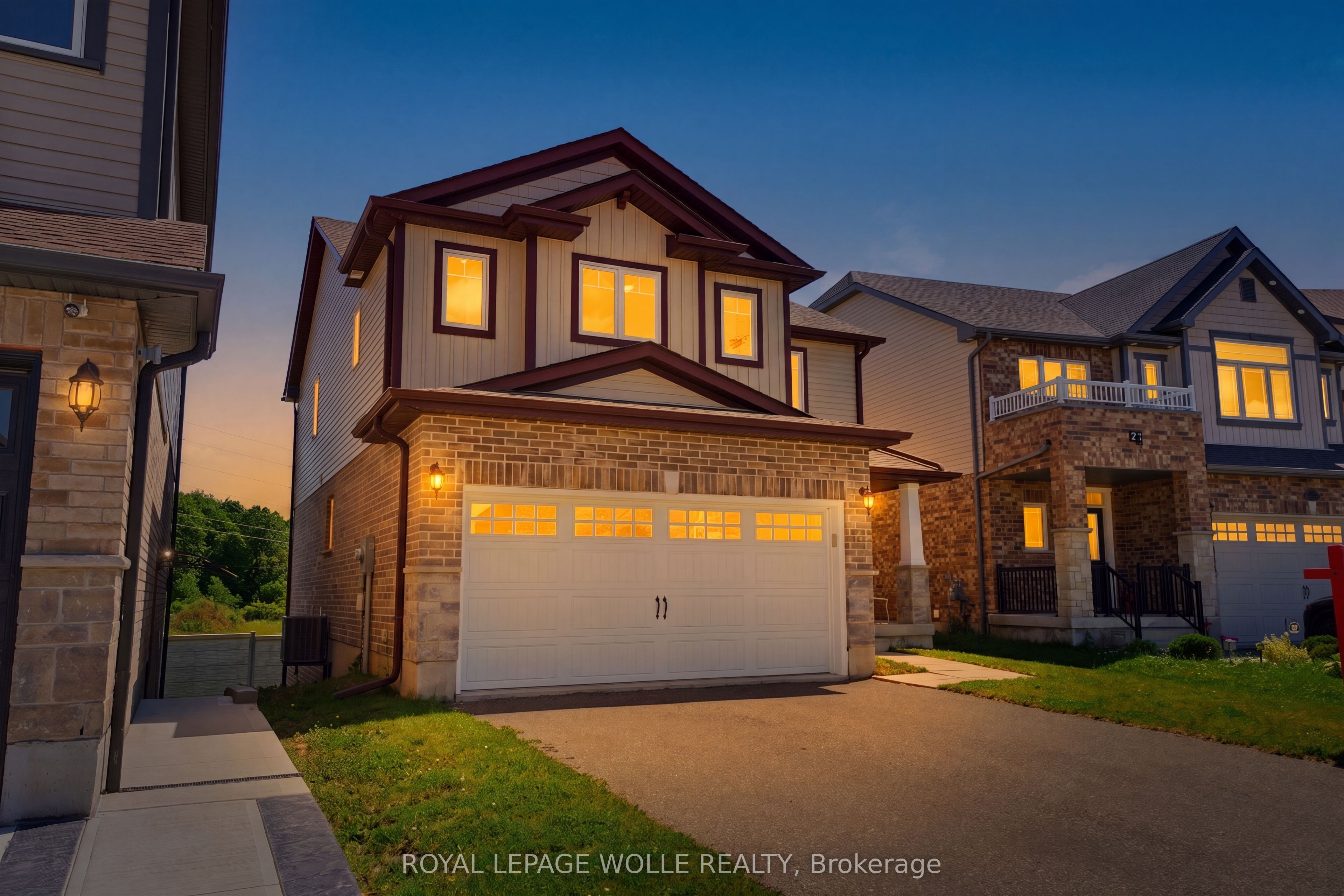47 Newcastle Court, Kitchener, ON, N2R 0G7