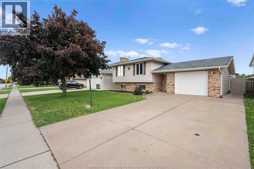 12184 Mcnorton , Tecumseh, ON, N8N3Z6