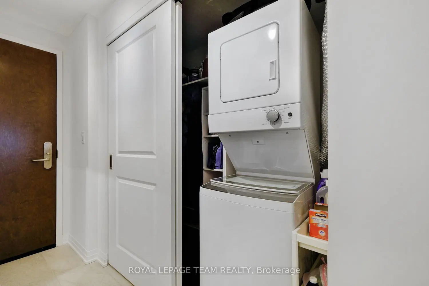 805 Carling Avenue 1508 photo 3