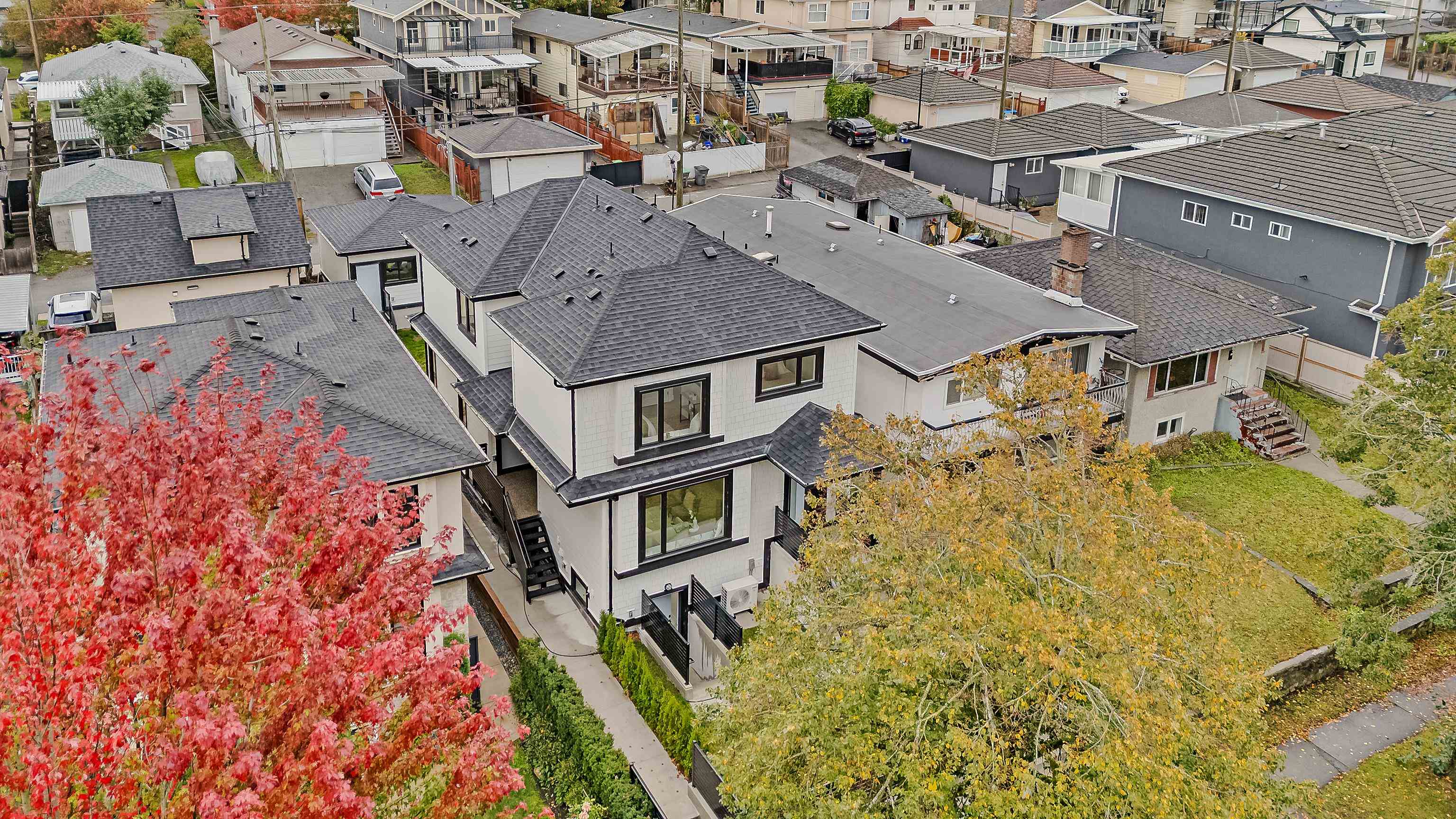 583 60th Avenue E, Vancouver, BC, V5X 2A2