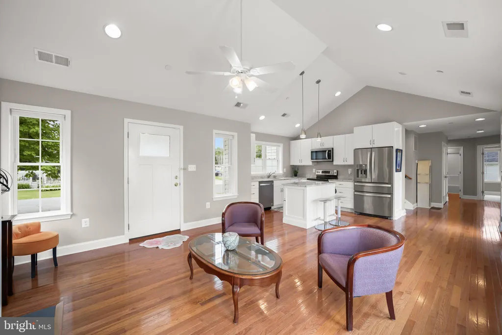5222 Spring Avenue, Shady Side, MD 20764 photo 4