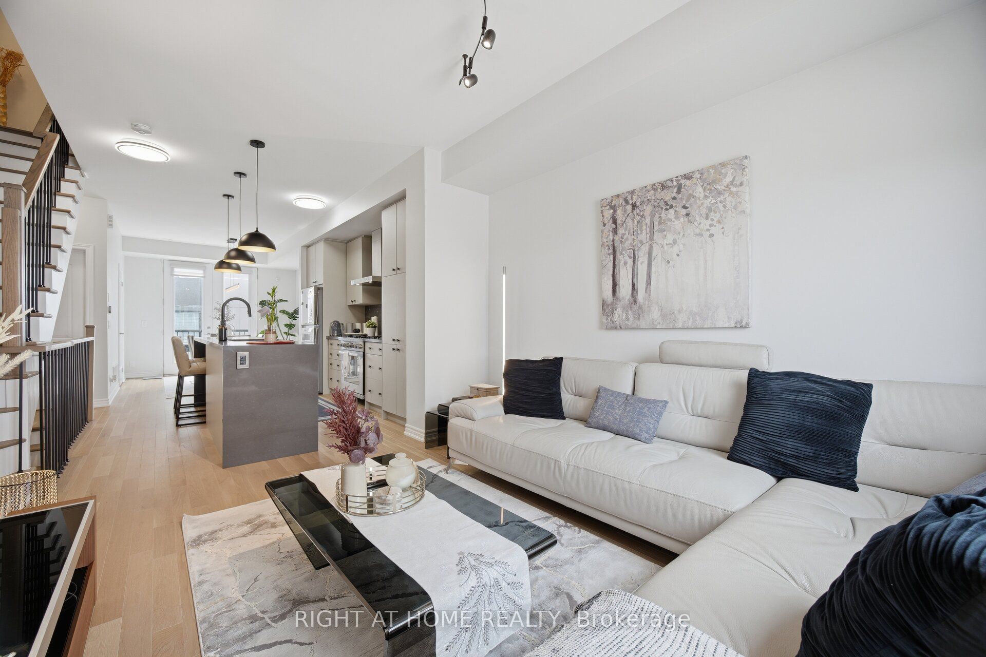 6-348 Wheat Boom Drive, Oakville, ON, L6H 3V6
