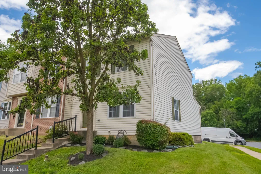 2021 Hackberry Road, Baltimore, MD 21221