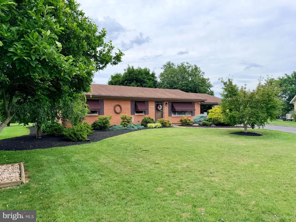 11917 Comanche Drive, Smithsburg, MD 21783 photo 2