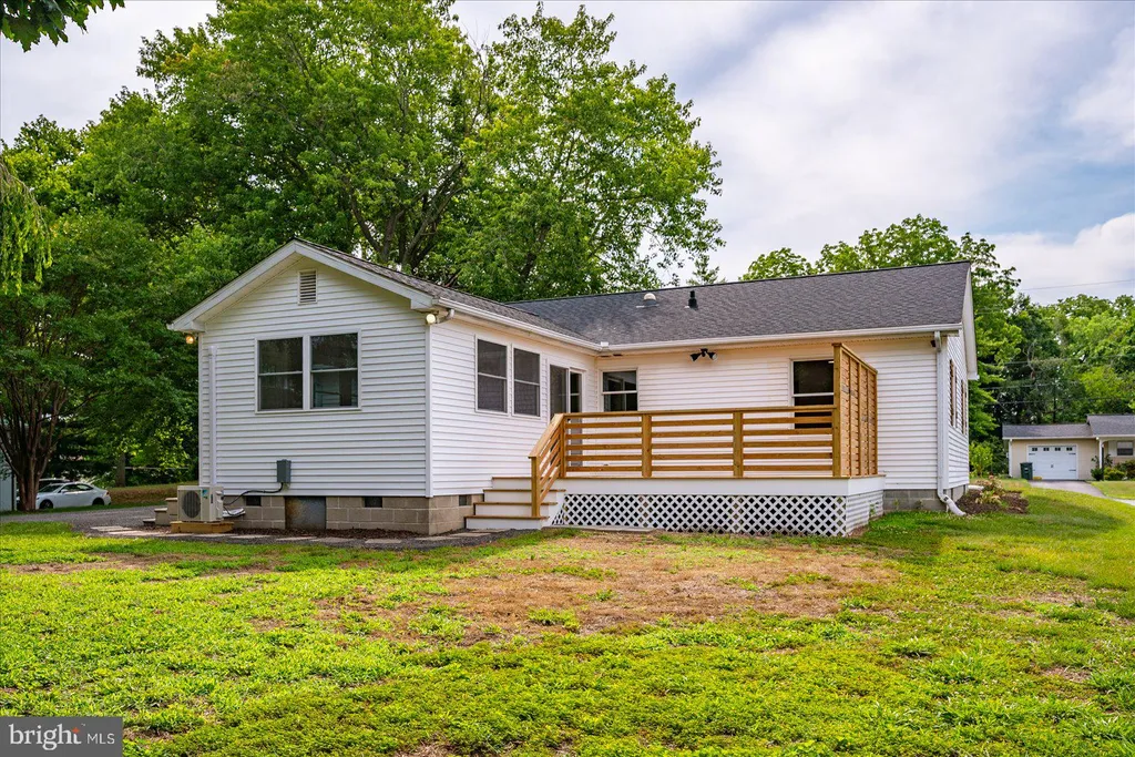 100 Esham Avenue, Berlin, MD 21811 photo 3