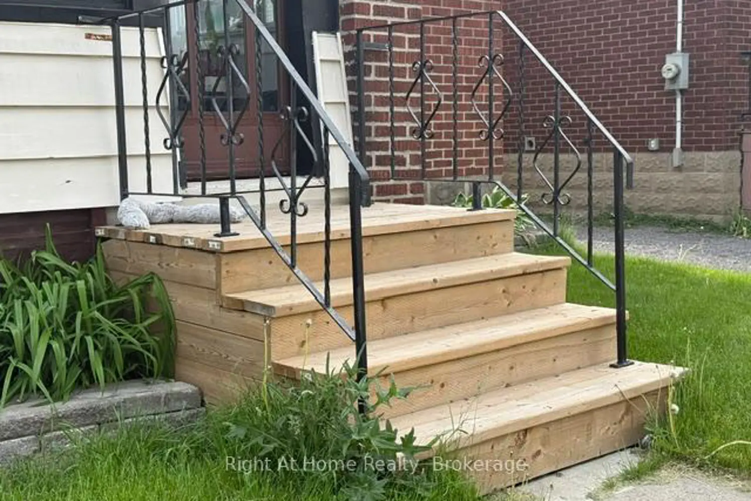 238 Albert Street photo 4