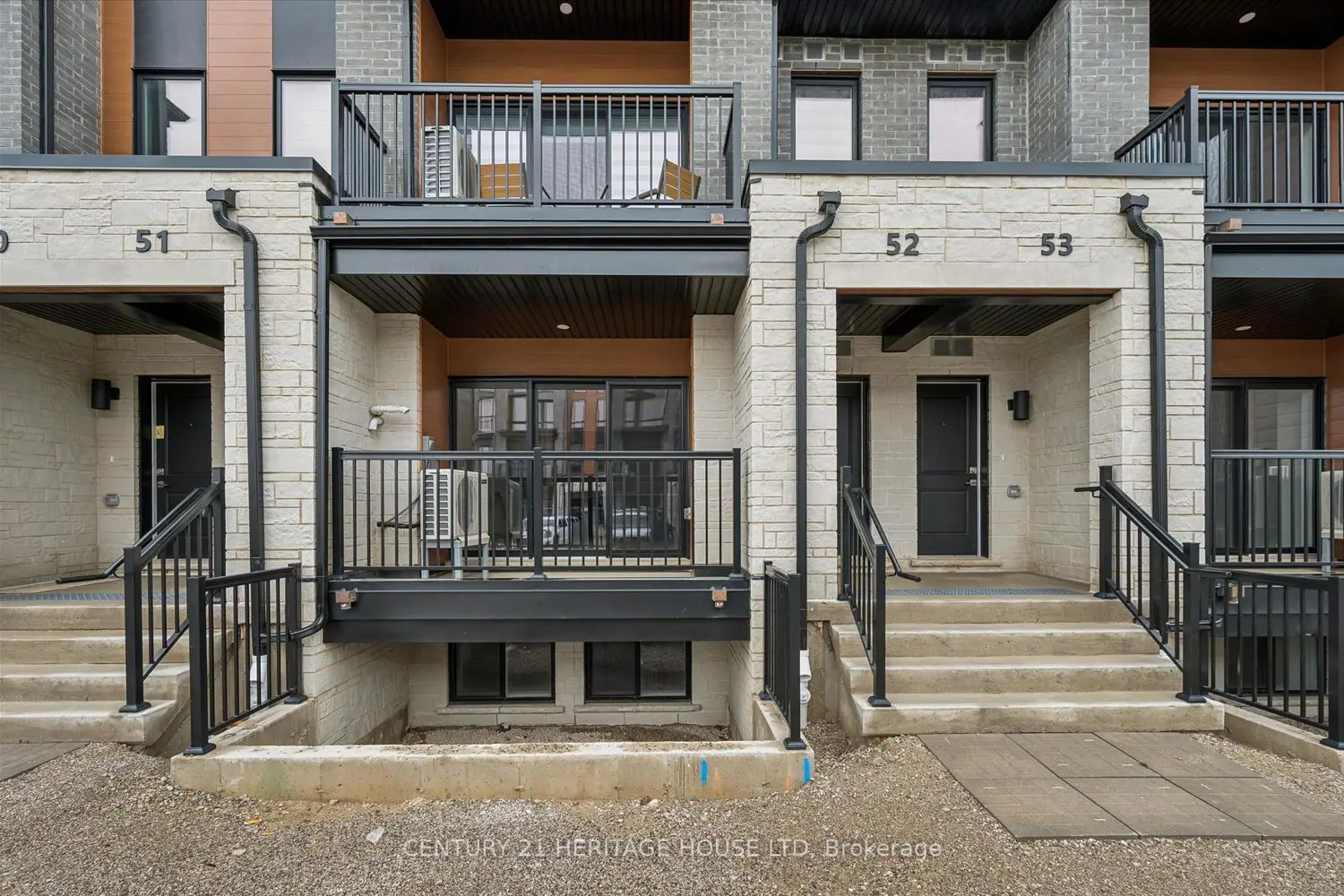 525 Erinbrook Drive C052 photo 2