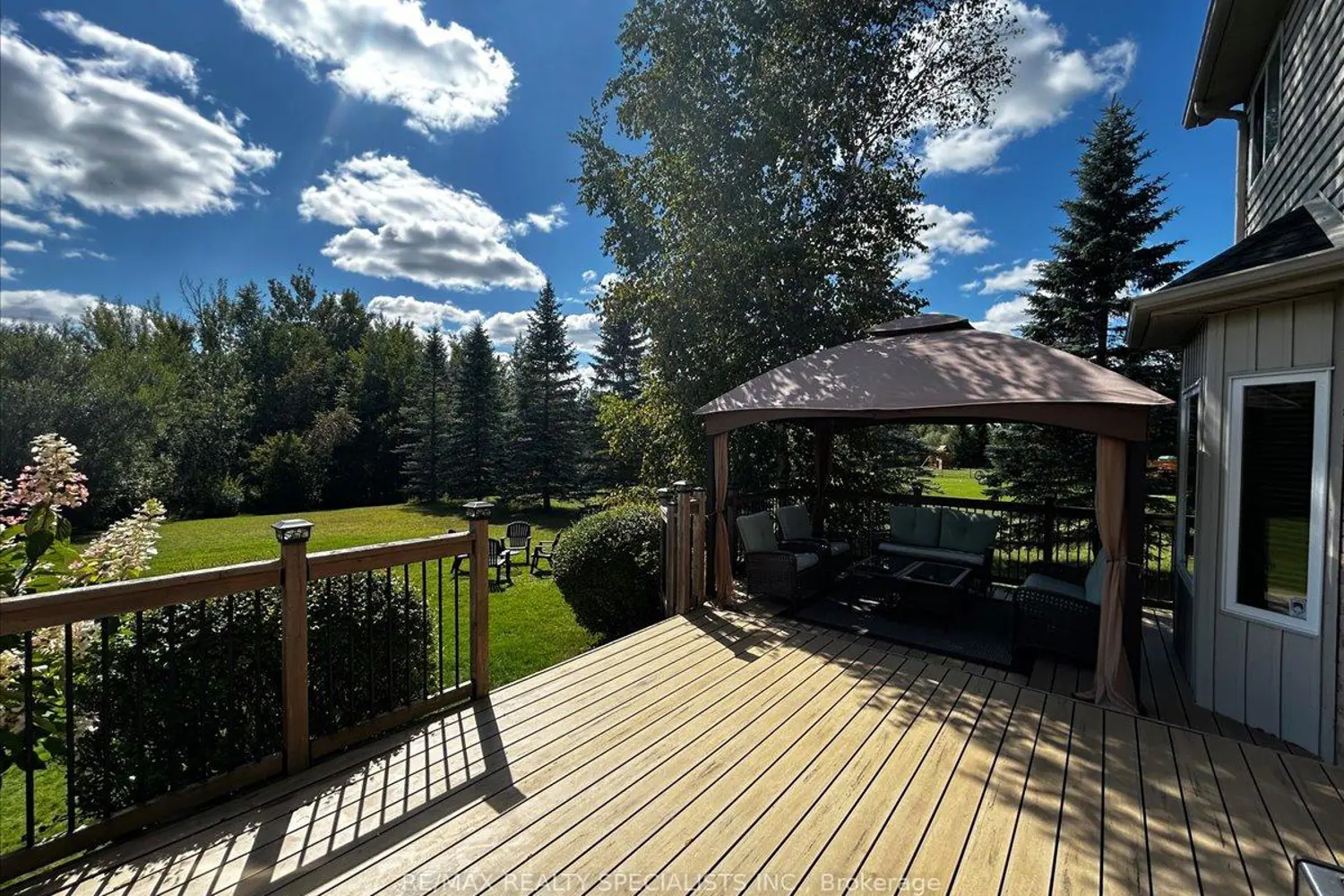 14 Devonleigh Drive photo 5