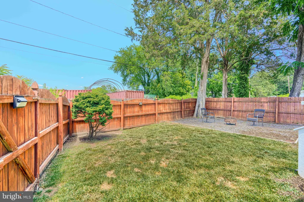 7741 Outing Avenue, Pasadena, MD 21122