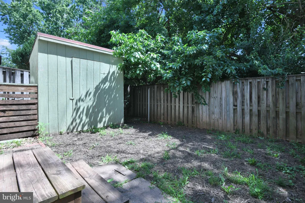 146 Lauren Court, Frederick, MD 21703