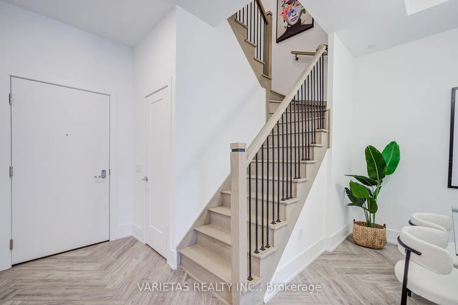 9 Clegg Road 101 photo 2