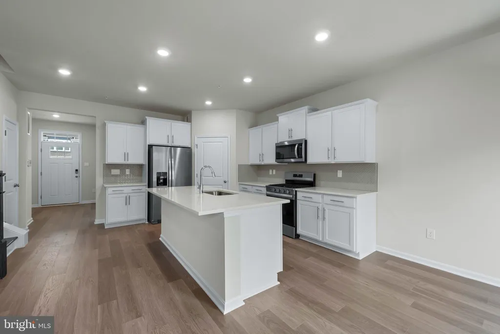 467 Ensemble Way, Frederick, MD 21701 photo 5